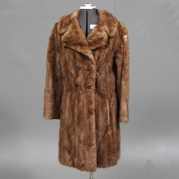 FUR, mink, coat and hat, last half of the 20th century / PÄLS, mink, kappa o mössa, 1900 talets sista hälft_1024a_lg.jpeg
